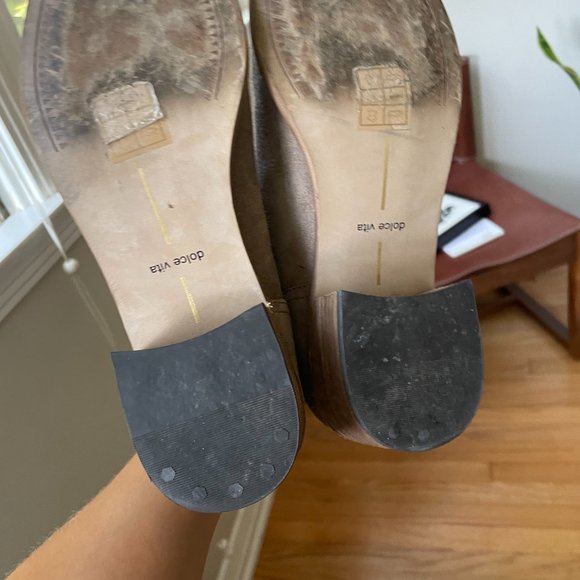 Dolce Vita Colbey Beige Suede Pointed Toe Chelsea Ankle Boots Sz 7.5 - Picture 4 of 7